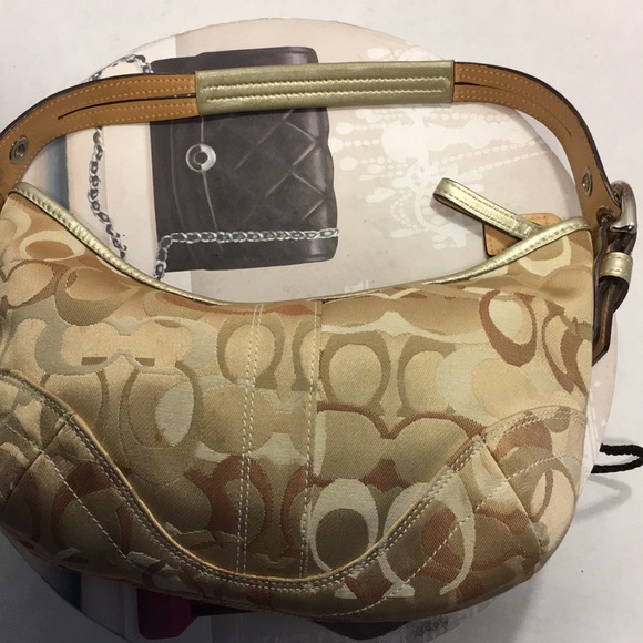 NWOT Mini Coach Hobo/ Shoulder Bag - Picture 3 of 8